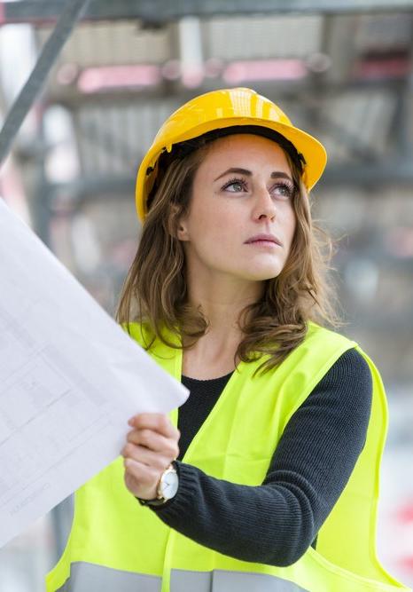 Construction Safety Vest for Heavy–Duty Site Operations