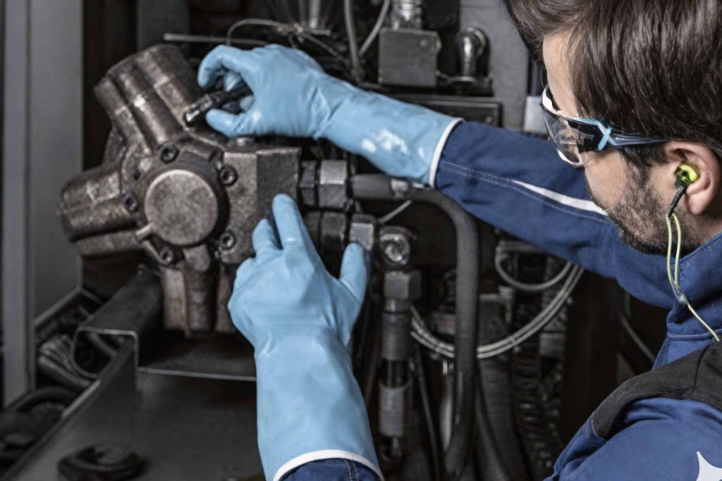 chemcial gloves 11